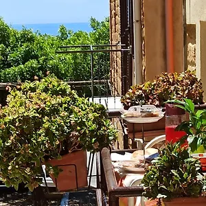 Le 4 Stagioni Sul Viale, Belvedere Di Couette-café